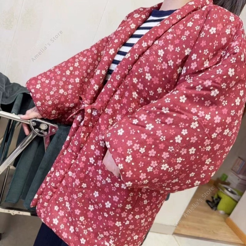Traditional Winter Japanese Clothing - เสื้อฮันเต็น เสื้อผ้าญี่ปุ่นแบบดั้งเดิม ชุดกิโมโนสำหรับผู้หญิง ฤดูใบไม้ร่วง ฤดูหนาว ลายดอกไม้