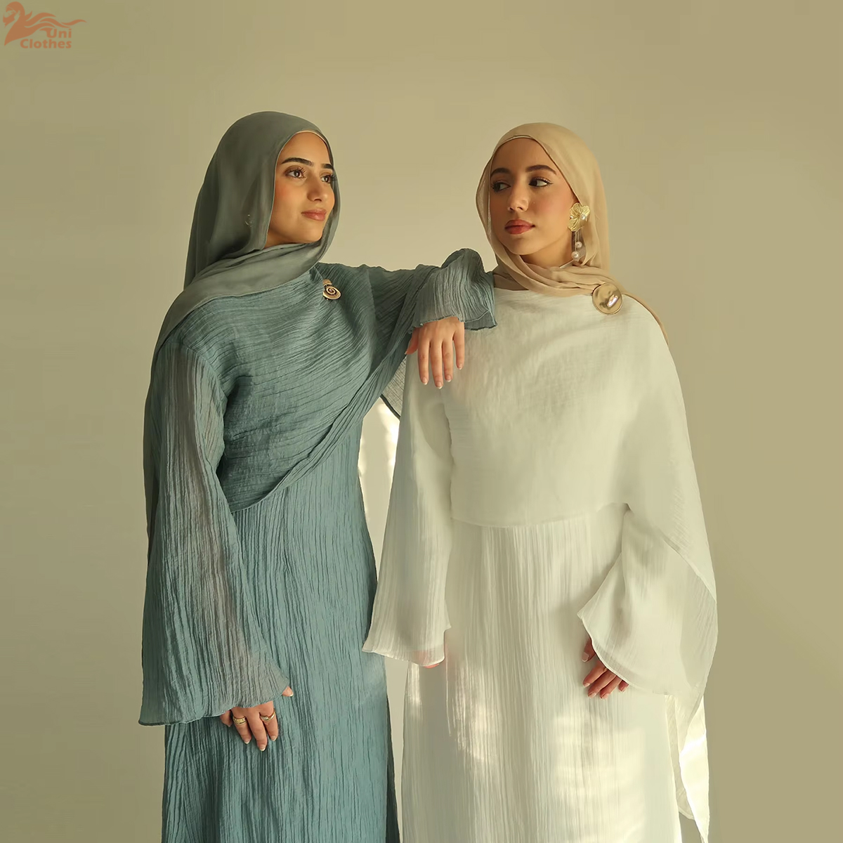 ชุดเดรสยาวผ้าพลีทแบบใหม่ปี 202 - Winter Clothing Dubai บทวิจารณ์และราคา
