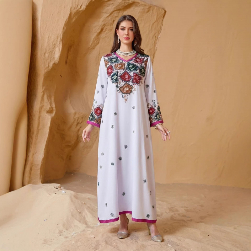 ชุดคลุมยาวปักลายสำหรับผู้หญิง  - Winter Clothing Dubai บทวิจารณ์และราคา