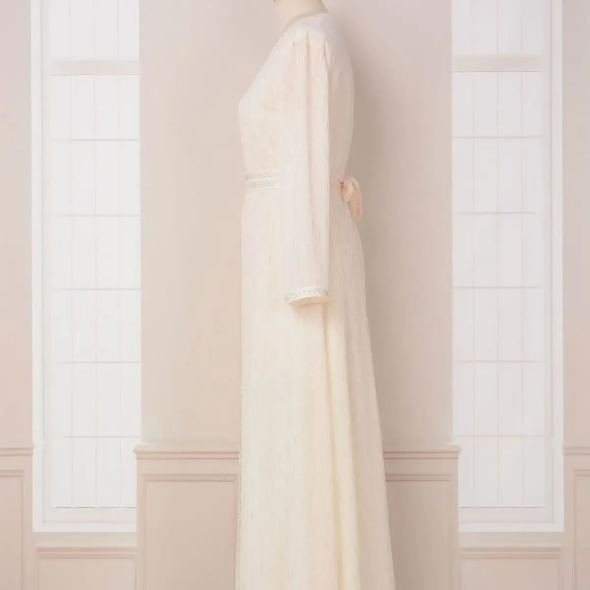 ชุดมุสลิมแบบอาหรับ ดูไบ แขนยาว - Winter Clothing Dubai บทวิจารณ์และราคา